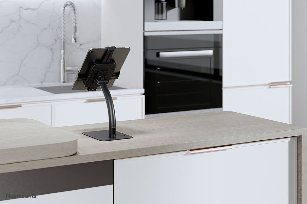 Neomounts DS15-625BL1 support de tablette inclinable et rotatif pour plateau de table pour tablettes de 7,9 à 11 pouces - Noir