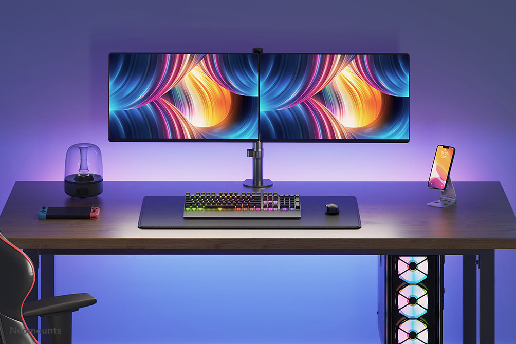 Neomounts FPMA-D550D noir est un support de bureau pour 2 écrans plats jusqu'à 32 pouces - Noir