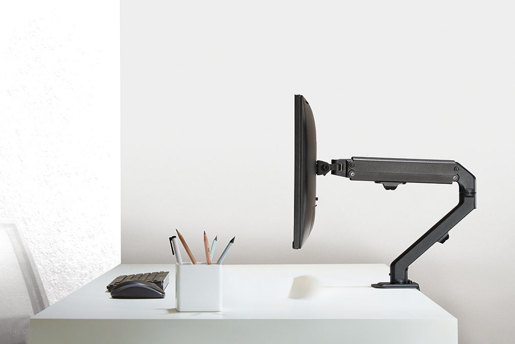 Neomounts FPMA-D650 noir est un support de bureau à mouvement complet pour écrans jusqu'à 27 pouces (69 cm).