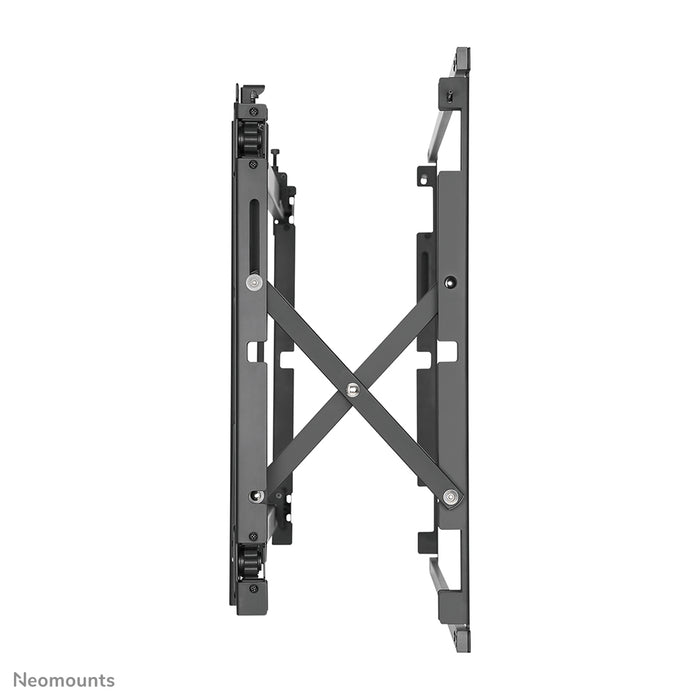 Neomounts LED-VW1750 noir est un support mural plat pour mur vidéo pour écrans jusqu'à 55 pouces (140 cm).