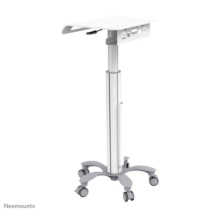 Neomounts MED-M050 est un poste de travail mobile pour ordinateur portable.