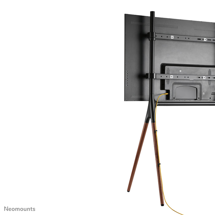 Neomounts NM-M1000 noir est un meuble pour écrans plats jusqu'à 70 pouces (178 cm).