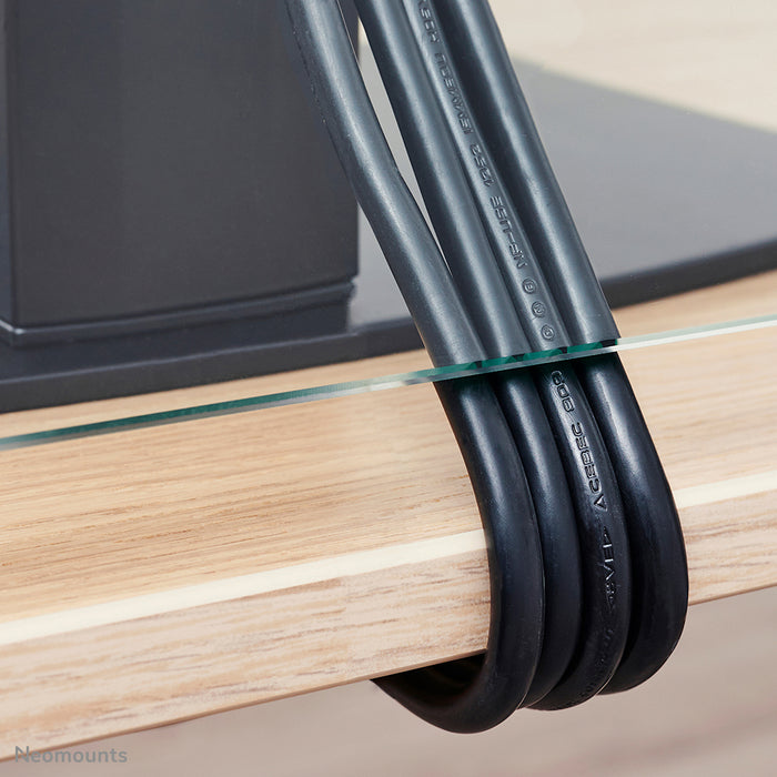 Neomounts NS-GLSPROTECT140 est un écran en verre durable de 138 cm offrant une protection contre la distance sur le lieu de travail - Verre trempé, transparent, 100 % recyclable