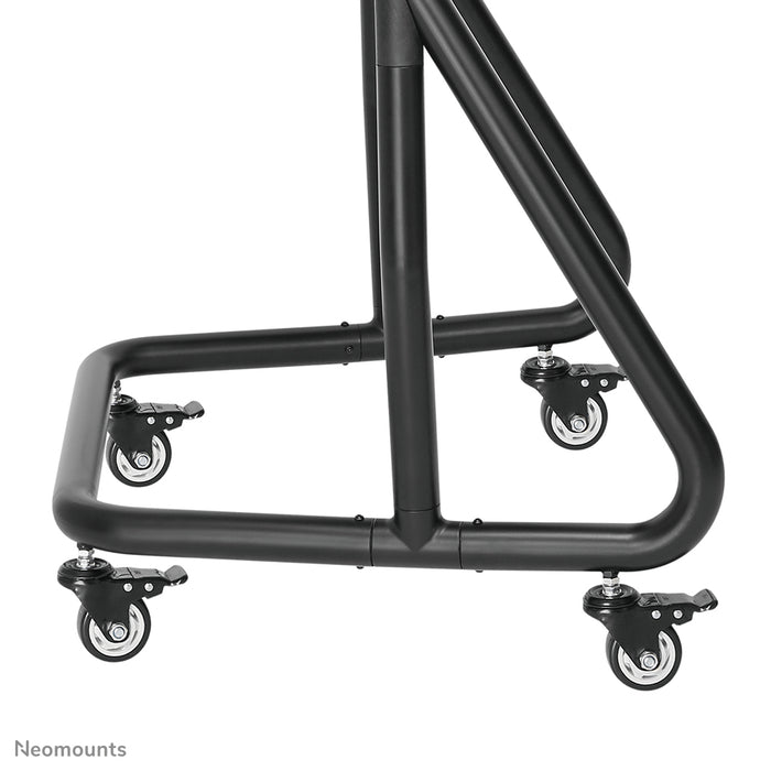 Neomounts NS-M3800 noir est un meuble mobile pour écrans plats jusqu'à 100 pouces (254 cm).