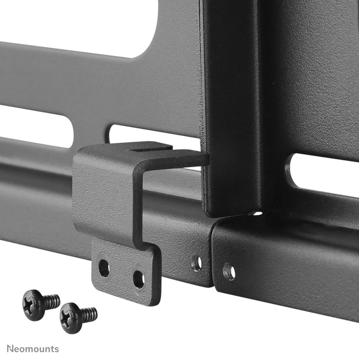 Neomounts NS-WMB200 noir est un support mural pour menu board pour écrans jusqu'à 52 pouces (132 cm).