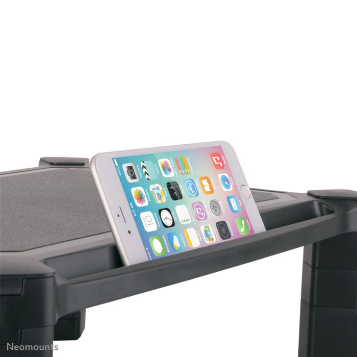Neomounts NSMONITOR20 est un support surélevé pour un moniteur ou un ordinateur portable.