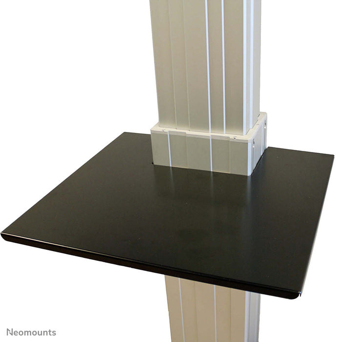 Le support AV Neomounts PLASMA-M2500LAPSHELF est un support universel pour le placement d'équipements AV sur une série 2500.